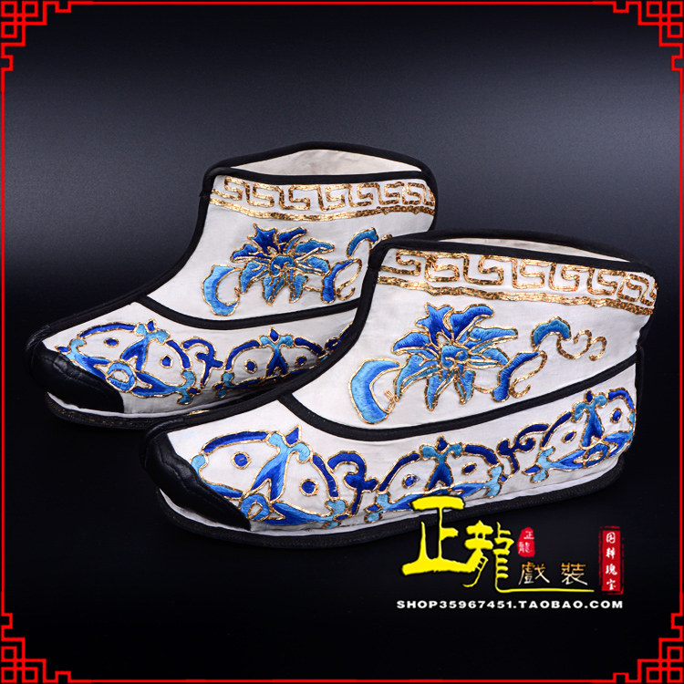 库尔勒三岔口武生薄底 手绣绣花快靴